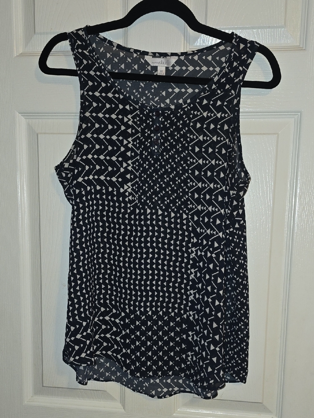 Charming Charlie Navy and White Geometric Sleeveless Camisole